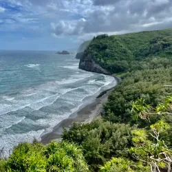 Pololu Valley Lookout - Waimea