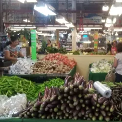Waipahu Farmers Market - Waipahu