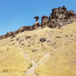 Balanced Rock - Twin Falls