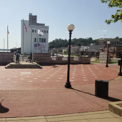 Lincoln-Douglas Debate Site - Alton