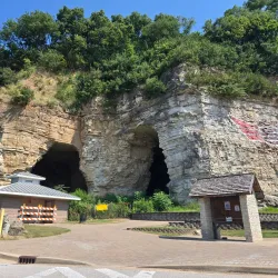 Piasa Bird Mural and Legend - Alton