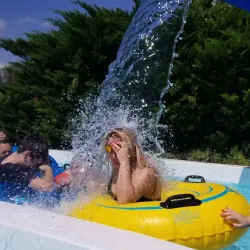 Water's Edge Aquatic Center - Bolingbrook