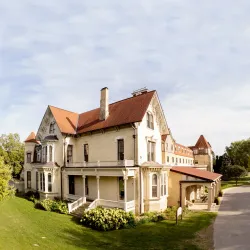 Dole Mansion - Crystal Lake