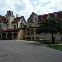 Dole Mansion - Crystal Lake