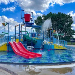 Deerfield Family Aquatic Center - Deerfield