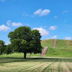 Cahokia Mounds State Historic Site - East St Louis