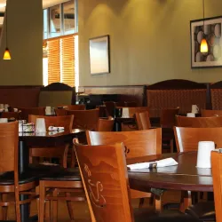 Local Dining and Shops - Fox River Grove