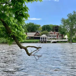 Island Park - Geneva