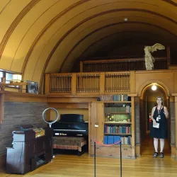 Frank Lloyd Wright Visitor Center - Oak Park
