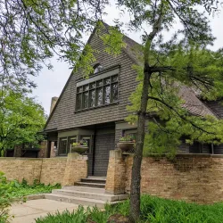 Frank Lloyd Wright Visitor Center - Oak Park