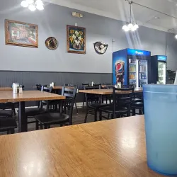 Local Dining and Shops - Spring Valley