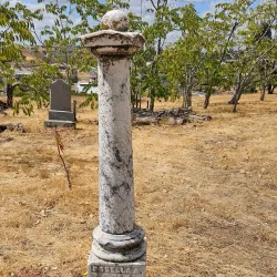 Historic Old Clarksville Cemetery - Clarksville