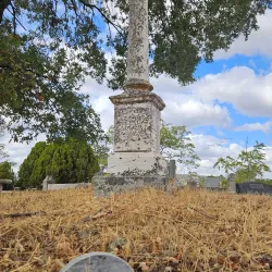 Historic Old Clarksville Cemetery - Clarksville