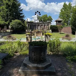 Irwin Gardens - Columbus