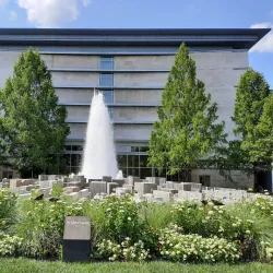 Indianapolis Museum of Art at Newfields - Indianapolis