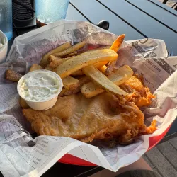 The Mucky Duck Pub & Eatery - Ames