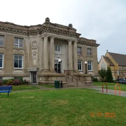 Clinton Public Library - Clinton