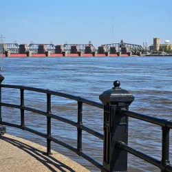 LeClaire Park - Davenport