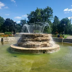 Vander Veer Botanical Park - Davenport