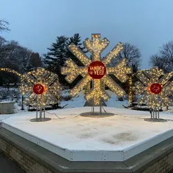 Vander Veer Botanical Park - Davenport