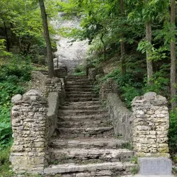 Ice Cave Park - Decorah