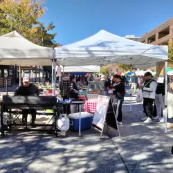 Des Moines Farmers' Market - Des Moines