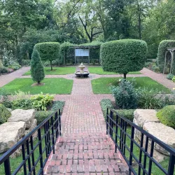 Dubuque Arboretum & Botanical Gardens - Dubuque
