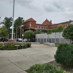 Knoxville Veterans Memorial - Knoxville