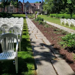 Salisbury House & Gardens - Urbandale