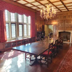 Salisbury House & Gardens - Urbandale