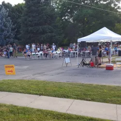 Urbandale Farmers Market - Urbandale