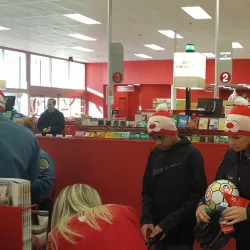 Legends Outlets Kansas City - Kansas City