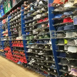 Legends Outlets Kansas City - Kansas City