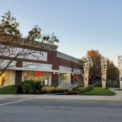 Legends Outlets Kansas City - Kansas City