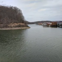Green River Lake Marina - Columbia