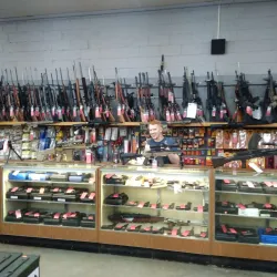 Knob Creek Gun Range Museum - Lebanon