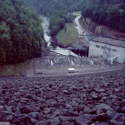 Laurel River Lake - London