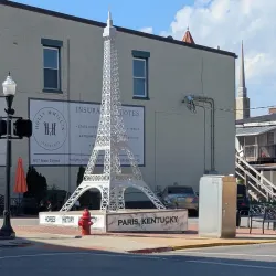 Eiffel Tower - Paris