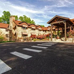 Cumberland Falls State Resort Park - Somerset