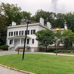 Liriodendron Mansion - Abingdon