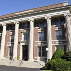 Amherst College - Amherst