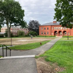 Amherst College - Amherst