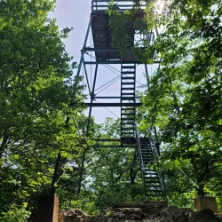 Mount Tom State Reservation - Easthampton