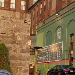 Collette's Restaurant and Bar - Fall River