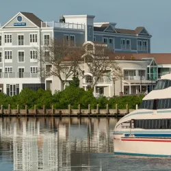Hyannis Harbor - Hyannis
