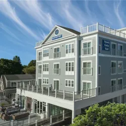 Hyannis Harbor - Hyannis