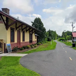 Berkshire Trail - Longmeadow