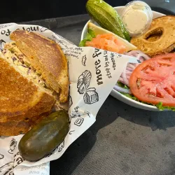 Zingerman's Delicatessen - Ann Arbor