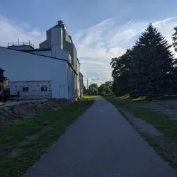 Macomb Orchard Trail - Clinton Township