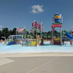 Red Oaks Waterpark - Madison Heights